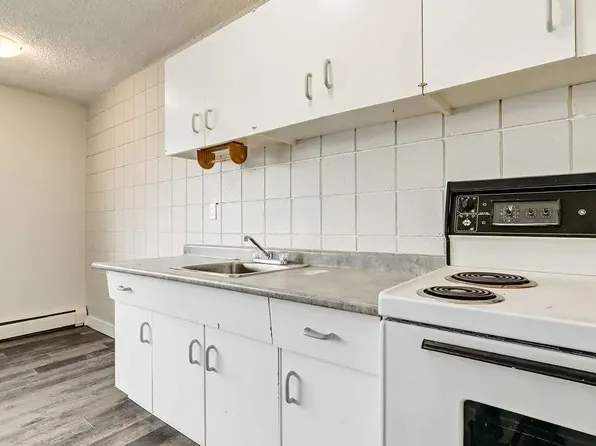 Cloverdale Apartments