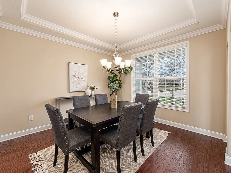 1104 Balmoral Dr #1 — Photo 18