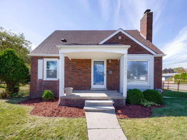 23373 Wilmot Ave, Eastpointe, MI 48021