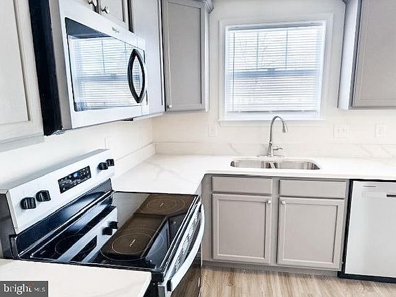 4th image of 106 Linda Ln