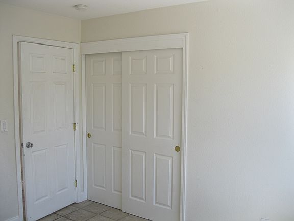 4th image of 5556 Sunny Oaks Dr