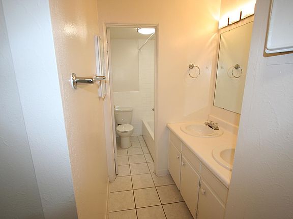 4th image of 1085 N Pearl St APT 107