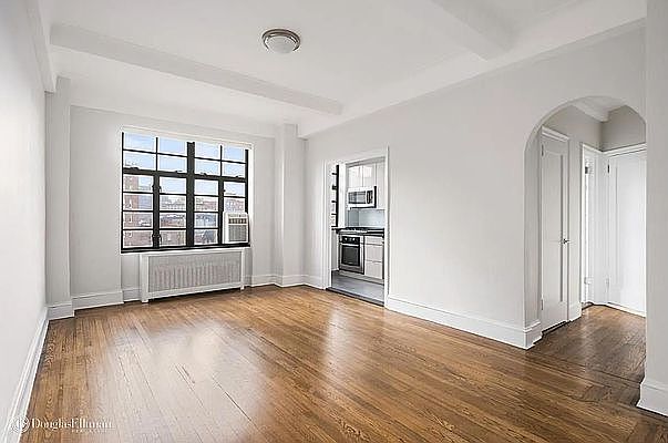 1st image of 10 Sheridan Sq #8D