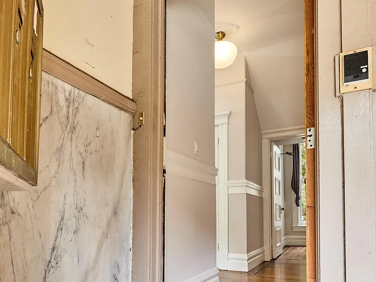 406 Cole St — Photo 10