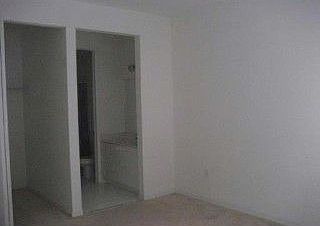 5th image of 1021 NE 42nd Pl