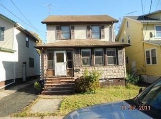 98 Augusta St, Irvington, NJ 07111