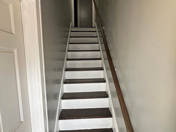3rd image of 70 Beverly Ave Unit 2