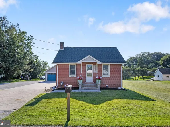 2187 Grandview Rd, Hanover, PA 17331