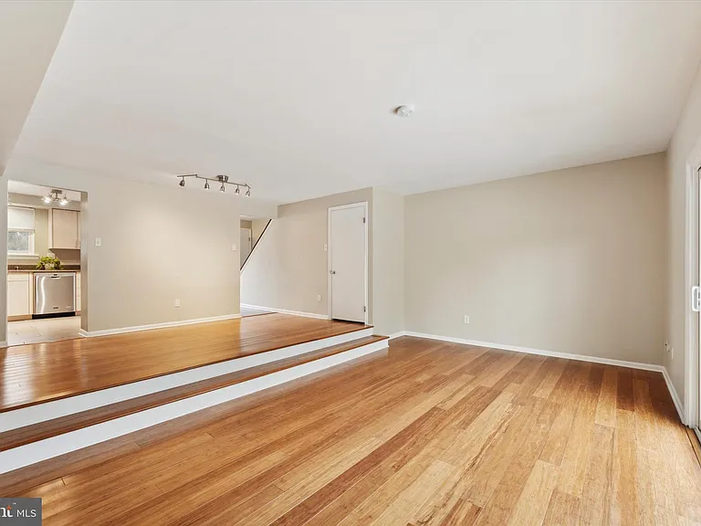 315 S Valley Forge Rd #5 — Photo 2
