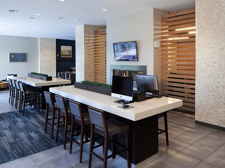 CherryCreek_amenity_business center