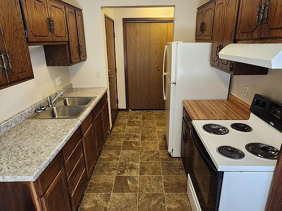 2nd image of 25 14th Ave NE #101