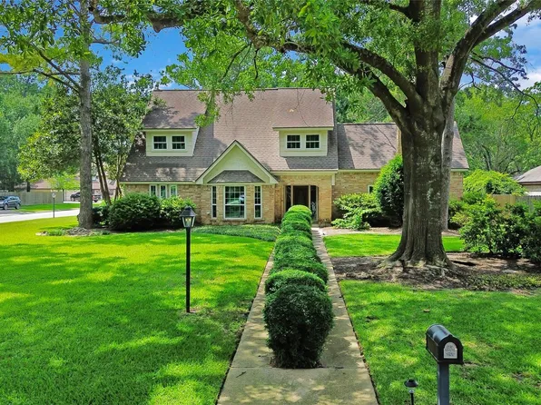 6510 Twin Leaf Dr, Spring, TX 77379