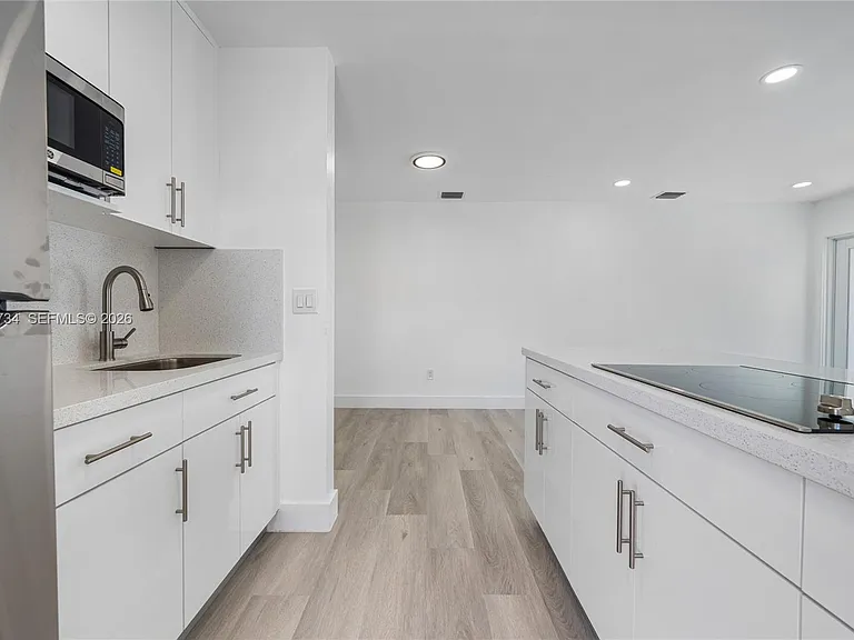 2641 SW 29th Ct #2641 — Photo 8