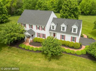 18854 Silver Hill Ln, Leesburg, VA 20175