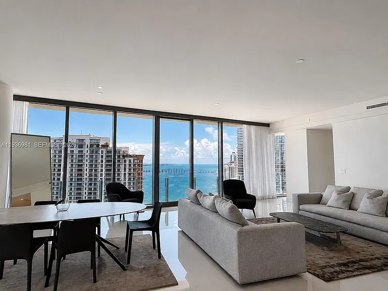 300 Biscayne Boulevard Way #3201 — Photo 3
