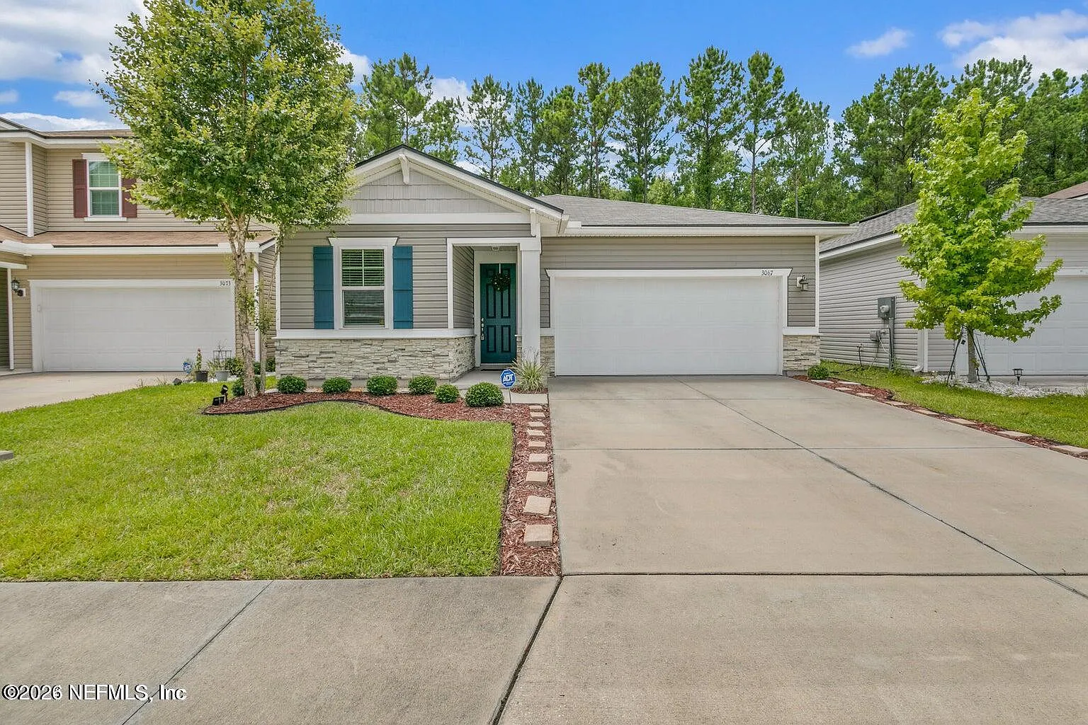3 bed, 2.0 bath, 1595 sqft, $2,050 — Photo 1