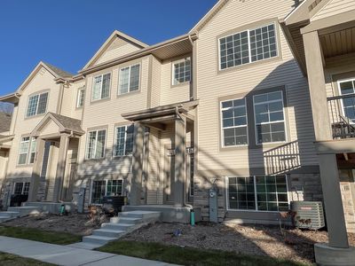 235 Regency Ct Unit B, Wauconda, IL, 60084