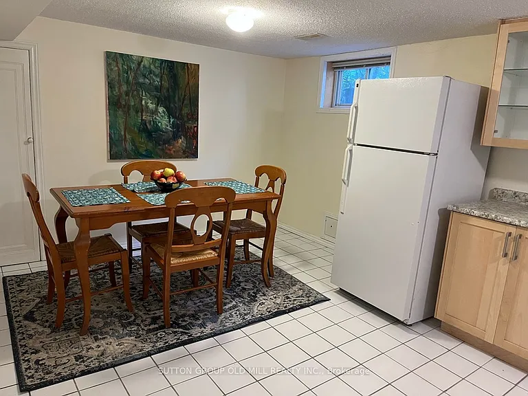 1049 Royal York Rd — Photo 5