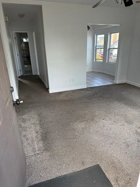 Entry to apartment