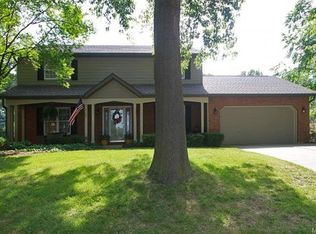 504 Springwood Dr, Belleville, IL