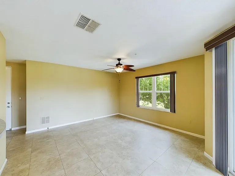 5020 Fairways Cir #J205 — Photo 10