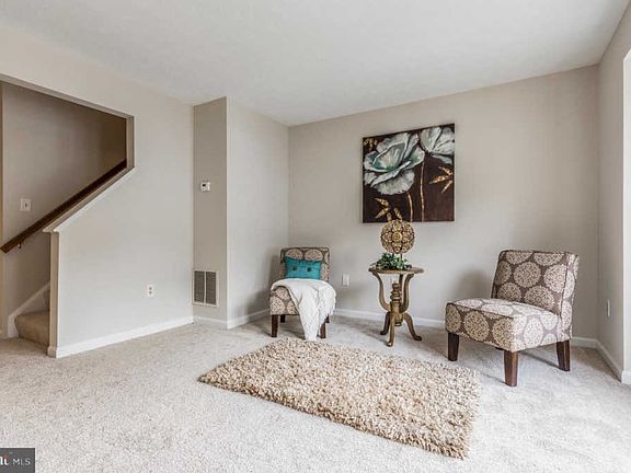 5th image of 408 Kings Crest Dr