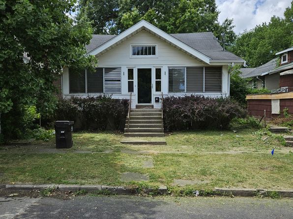 2015 N Indiana Ave