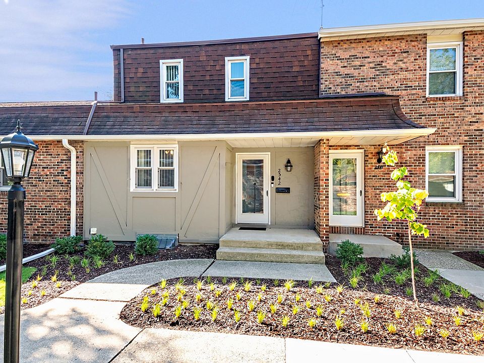 1st image of 2542 Essex Ct