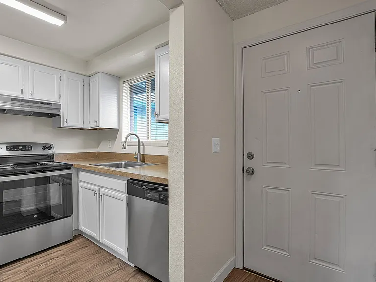 #270 WINDSOR ISLAND ESTATES — Photo 45