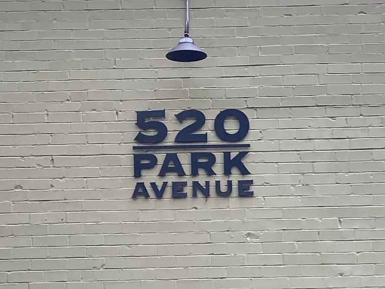 520 Park Ave SE #12 — Photo 1
