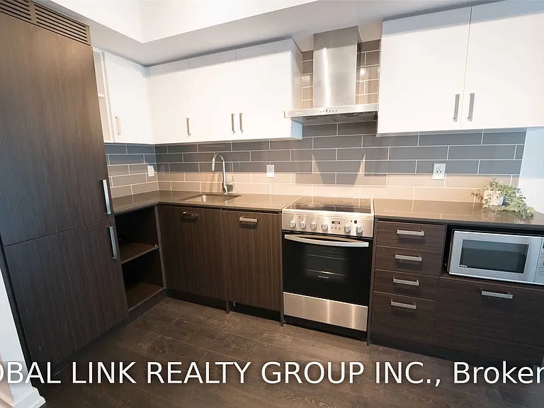 125 Redpath Ave #407 — Photo 4