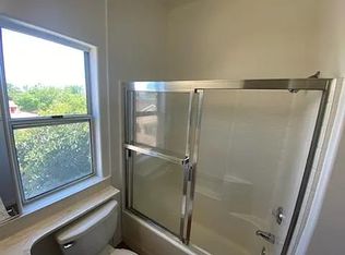 7020 Lennox Ave APT 7, Van Nuys, CA 91405