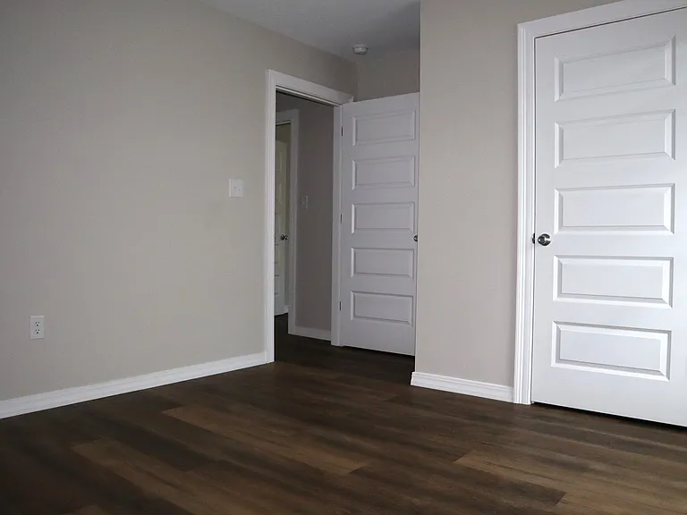 302 W 2nd Ave — Photo 10