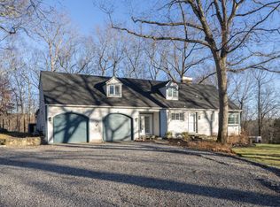 428 Benson Rd, Middlebury, CT 06762
