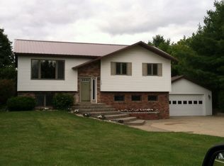 549 E Felshaw St, Gaylord, MI 49735