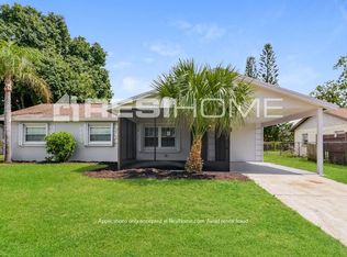 3210 Joe Louis Dr, Sarasota, FL 34234
