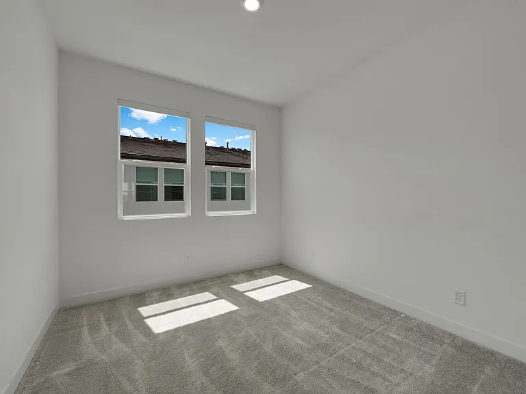 2639 Everly Dr — Photo 31