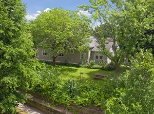 197 Lexington Pkwy S, Saint Paul, MN 55105