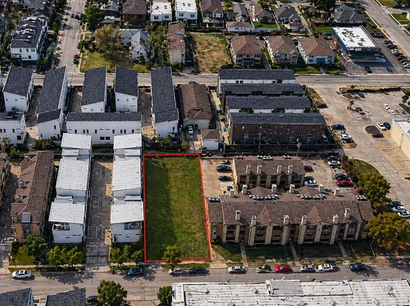 2211 Bennett Ave, Dallas, TX 75206