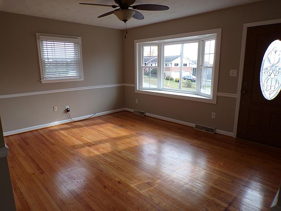 5th image of 2657 Creekwood Dr