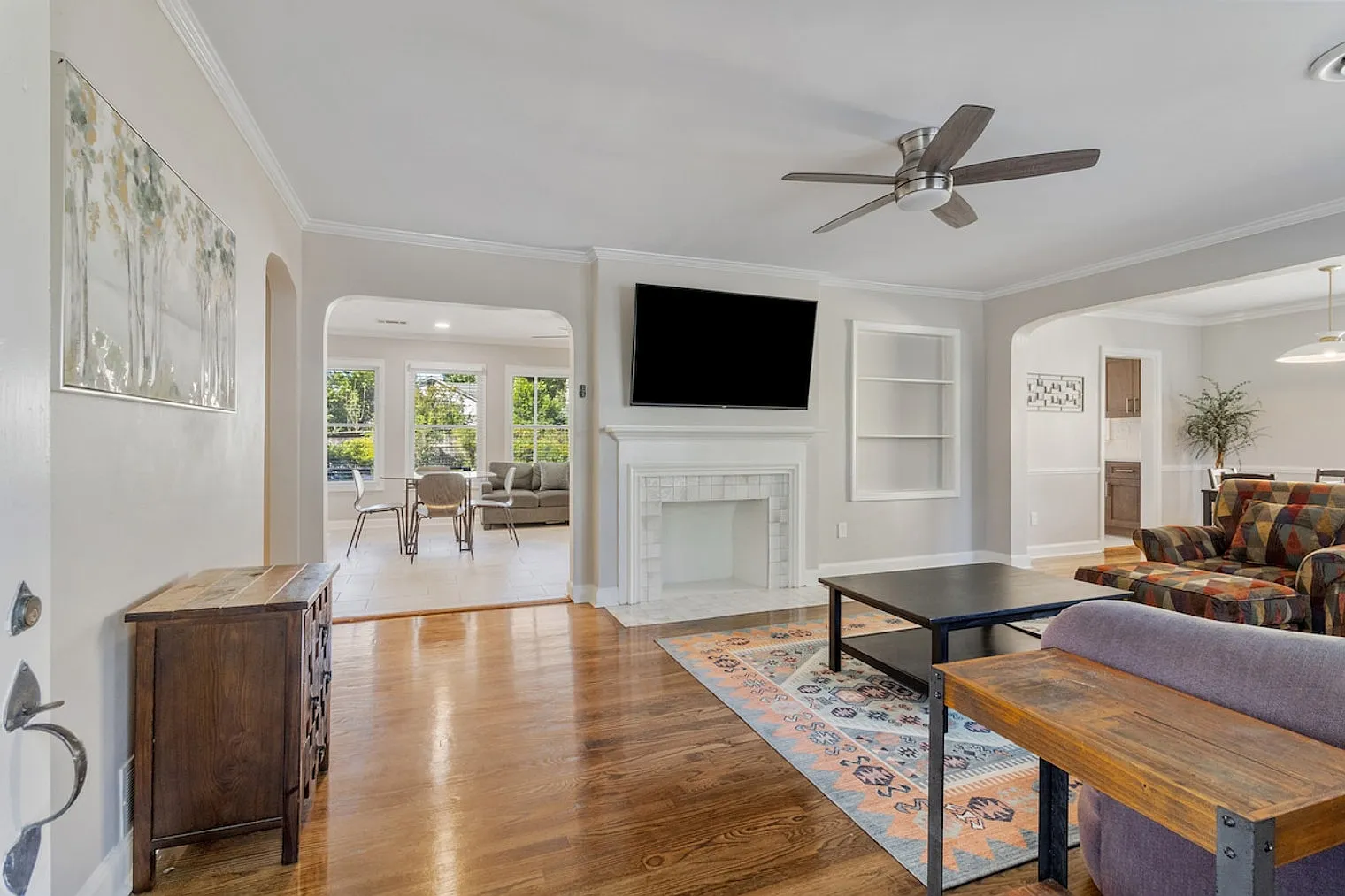 3 bed, 2.0 bath, $1,872 — Photo 1