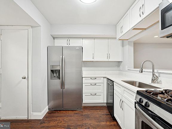 5th image of 5909 Mayflower Ct #5909