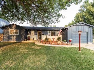954 Sunrise Dr, Salina, KS 67401