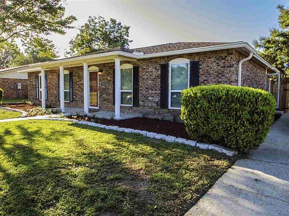 4th image of 7936 Dartmoor Cir