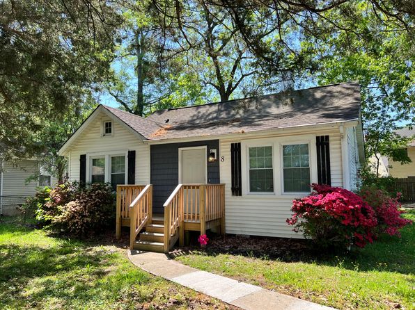 8 Alpine St