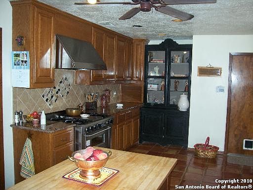 5th image of 13705 Bluff Circle