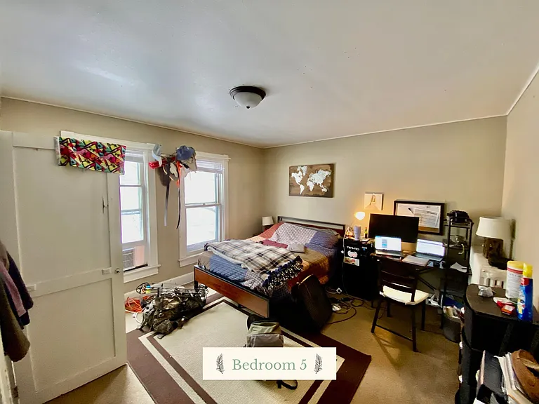328 N 6th St — Photo 19