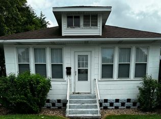 365 S Broadway St, Coal City, IL 60416