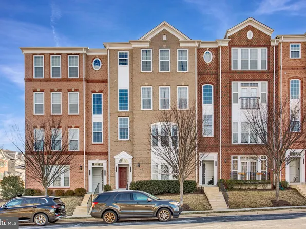 20586 Maitland Ter, Ashburn, VA 20147