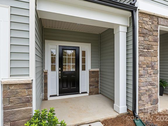 4th image of 2205 Gladwyne Pl #8A